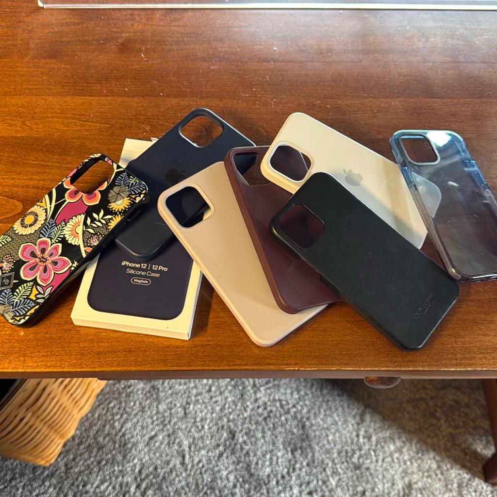 Bundle Of Iphone 12 Cases